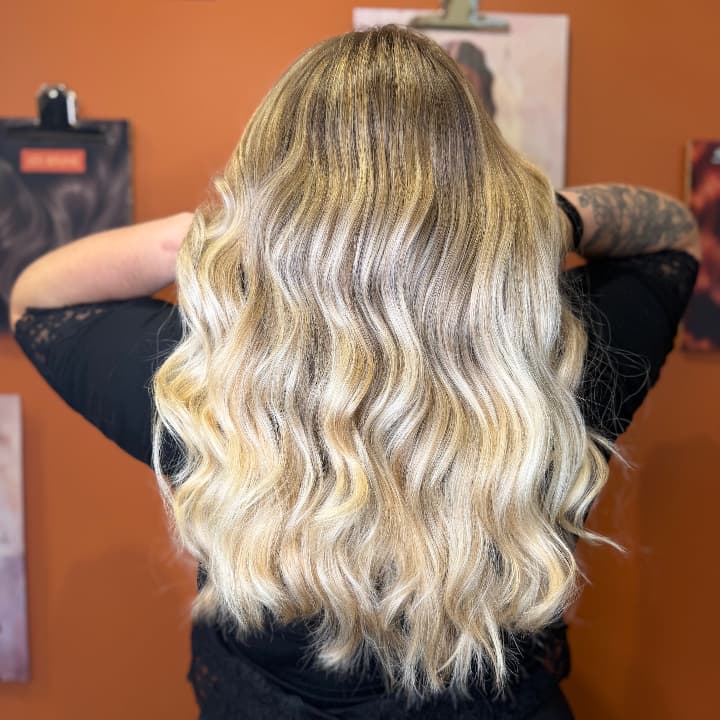 Balayage Ultra-Blond